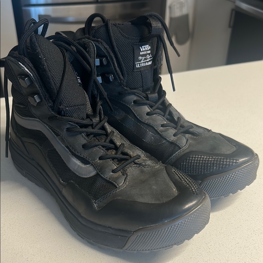 Vans Black High-Top Ultrarange Shoe Boot with Waffle Sole